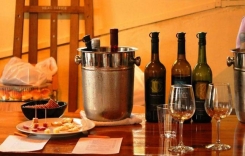 冰紅和冰白的區(qū)別 什么是冰白葡萄酒 冰白葡萄酒推薦